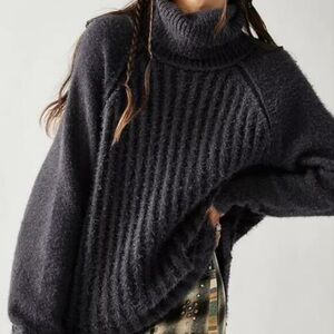 🖤 Free People Big City Tunic Sweater 🖤